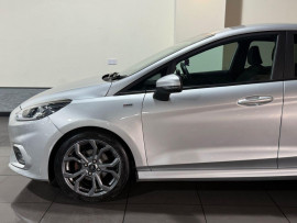 Voiture
                                                                                Ford Fiesta 1.0T EcoBoost GPF ST-Line Hatchback 5dr Petrol Manual Euro 6 (s/s) (100 ps)