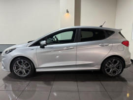 Voiture
                                                                                Ford Fiesta 1.0T EcoBoost GPF ST-Line Hatchback 5dr Petrol Manual Euro 6 (s/s) (100 ps)
