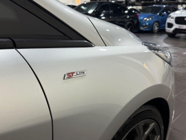 Voiture
                                                                                Ford Fiesta 1.0T EcoBoost GPF ST-Line Hatchback 5dr Petrol Manual Euro 6 (s/s) (100 ps)
