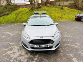 
                                                                                        Voiture
                                                                                         Ford Fiesta 1.0T EcoBoost Titanium X Hatchback 5dr Petrol Manual Euro 5 (s/s) (125 ps) MOT 10/26 41K PSH CATS ULEZ