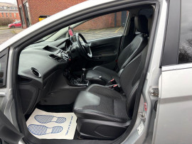 
                                                                                        Voiture
                                                                                         Ford Fiesta 1.0T EcoBoost Titanium X Hatchback 5dr Petrol Manual Euro 5 (s/s) (125 ps) MOT 10/26 41K PSH CATS ULEZ