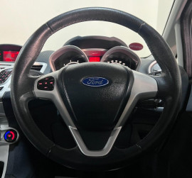 Voiture
                                                                                Ford Fiesta 1.25 Zetec Hatchback 3dr Petrol Manual (129 g/km, 81 bhp)