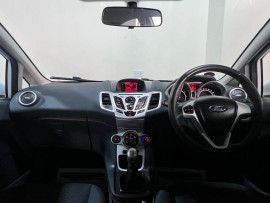 Voiture
                                                                                Ford Fiesta 1.25 Zetec Hatchback 3dr Petrol Manual (129 g/km, 81 bhp)