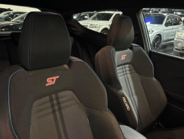 
                                                                                        Voiture
                                                                                         Ford Fiesta 1.5T EcoBoost ST-2 Hatchback 3dr Petrol Manual Euro 6 (s/s) (200 ps)