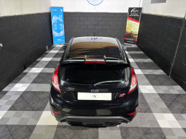 
                                                                                        Voiture
                                                                                         Ford Fiesta ST-3