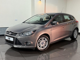 Voiture
                                                                                Ford Focus 1.6 Titanium Hatchback 5dr Petrol Powershift Euro 5 (125 ps)