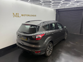 
                                                                                        Voiture
                                                                                         Ford Kuga 2.0 TDCi EcoBlue ST-Line Euro 6 (s/s) 5dr