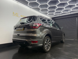 
                                                                                        Voiture
                                                                                         Ford Kuga 2.0 TDCi EcoBlue ST-Line Euro 6 (s/s) 5dr