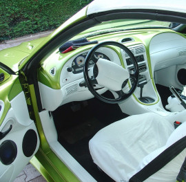 
                                                                                        Voiture
                                                                                         FORD MUSTANG GT Cabriolet 1994 Customisée V8 5L