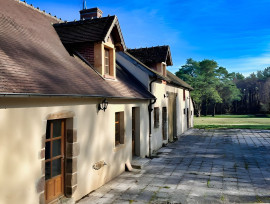 
                                                                                        Vente
                                                                                         FORET DE TRONCAIS ALLIER LONGERE AVEC 1,4 HA