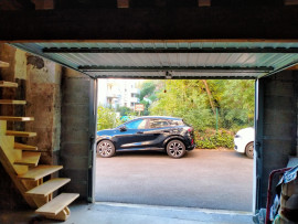 
                                                                                        Vente
                                                                                         Garage avec espace stockage en mezzanine