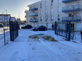 
                                                                                        Location
                                                                                         Garage de 15m2 impasse Roger Bouvry à Seclin