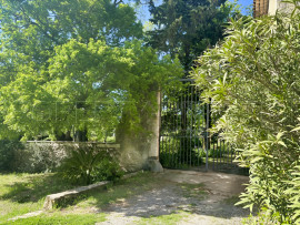 
                                                                                        Vente
                                                                                         GARD DEMEURE PRIVEE CHATEAU XVIIème