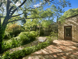 
                                                                                        Vente
                                                                                         GARD DEMEURE PRIVEE CHATEAU XVIIème