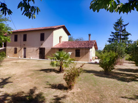 
                                                                                        Vente
                                                                                         GERS ANCIEN CORPS DE FERME 3 HA