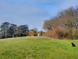 
                                                                                        Vente
                                                                                         GERS Ferme autonome et bioclimatique 42 Ha