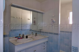Vente
GERS VILLA CONTEMPORAINE 1,7 HA VUE DOMINANTE