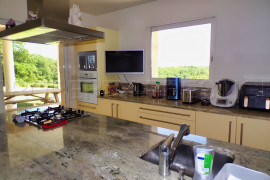 
                                                                                        Vente
                                                                                         GERS VILLA CONTEMPORAINE 1,7 HA VUE DOMINANTE