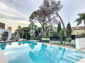 
                                                                                        Vente
                                                                                         Golden Mile : Villa de luxe avec vue mer emplacement premium.