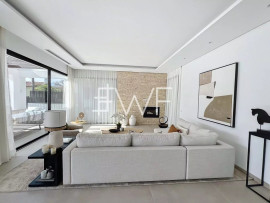 
                                                                                        Vente
                                                                                         Golden Mile : Villa de luxe avec vue mer emplacement premium.