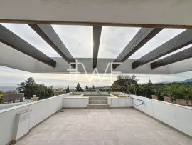
                                                                                        Vente
                                                                                         Golden Mile : Villa de luxe avec vue mer emplacement premium.
