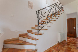 
                                                                                        Vente
                                                                                         Golfe-Juan – Maison familiale avec piscine & dépendance