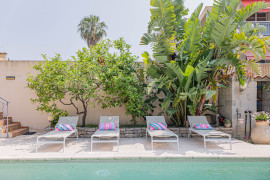 
                                                                                        Vente
                                                                                         Golfe-Juan – Maison familiale avec piscine & dépendance