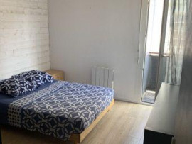 
                                                                                        Location
                                                                                         Grand 2 pièces de 52m2