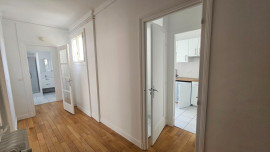 
                                                                                        Vente
                                                                                         Grand 2 pièces - Paris 15ème