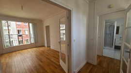 
                                                                                        Vente
                                                                                         Grand 2 pièces - Paris 15ème