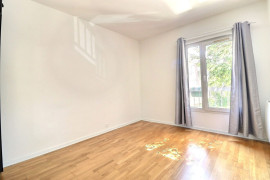 
                                                                                        Vente
                                                                                         Grand 3 pièces- Hyper centre - Cachan -