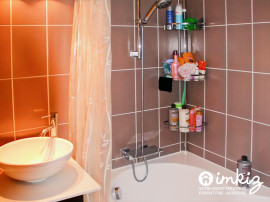 
                                                                                        Vente
                                                                                         Grand 3 pièces Vue sur Tour Eiffel et Piscine