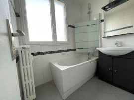 
                                                                                        Location
                                                                                         Grand 4 pièces à Argenteuil avec balcon et cave