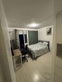 
                                                                                        Location
                                                                                         Grand appartement chaleureux