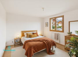 
                                                                                        Vente
                                                                                         Grand appartement de Type 2 à 5 mn du lac avec vue