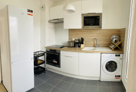 Location
Grand appartement deux pièces avec balcon au Centre de BONDY