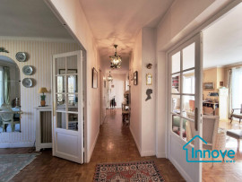 
                                                                                        Vente
                                                                                         Grand appartement Familial 5 chambres dernier étage