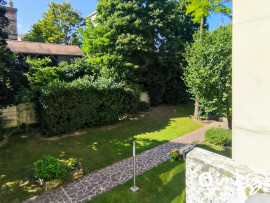 
                                                                                        Vente
                                                                                         Grand appartement familial à Suresnes