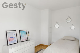 
                                                                                        Location
                                                                                         Grand appartement meublé avec terrasse privé