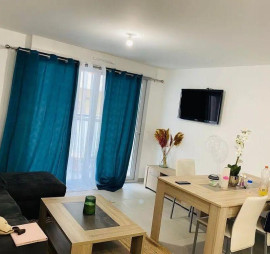 
                                                                                        Location
                                                                                         Grand Appartement T2 avec une terrasse