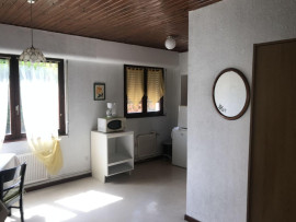 
                                                                        Location
                                                                         Grand studio 30m² au calme et très lumineux