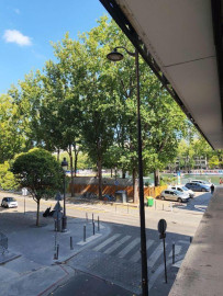 
                                                                                        Location
                                                                                         Grand Studio 30m² Paris - Vue sur le bassin