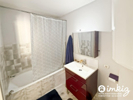 
                                                                                        Vente
                                                                                         Grand studio 30m2 - Agréable à deux pas du tram