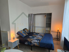 
                                                                                        Location
                                                                                         Grand Studio avec mise à disposition de mobiliers