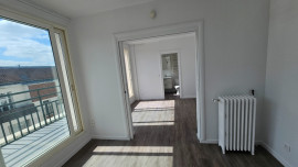 
                                                                                        Vente
                                                                                         Grand studio avec terrasse