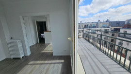 
                                                                                        Vente
                                                                                         Grand studio avec terrasse