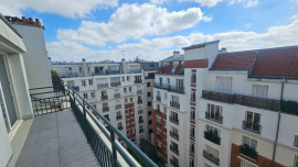 
                                                                                        Vente
                                                                                         Grand studio avec terrasse