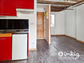 
                                                                                        Vente
                                                                                         Grand studio de 24 m² à 2 pas de la Porte St Denis