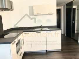 
                                                                                        Location
                                                                                         Grand studio Hyper-centre - Proche école Elisa