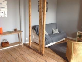 
                                                                                        Location
                                                                                         Grand Studio meublé 24m² au calme